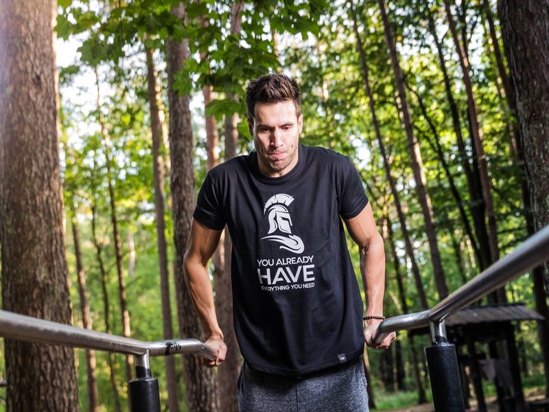 Parallel bar dips