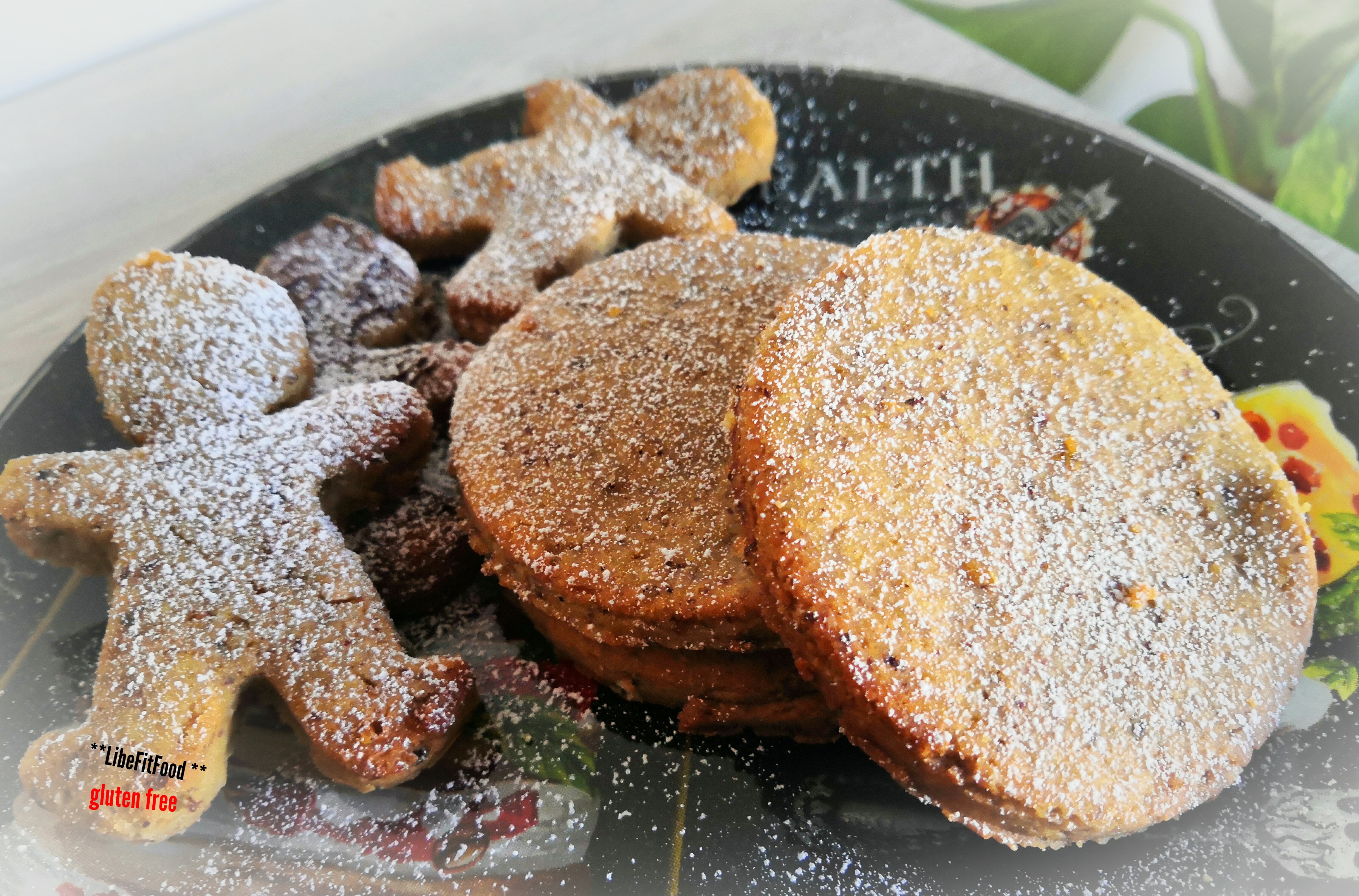 BISCOTTI DI NATALE SENZA GLUTINE – di Liberata Gallo